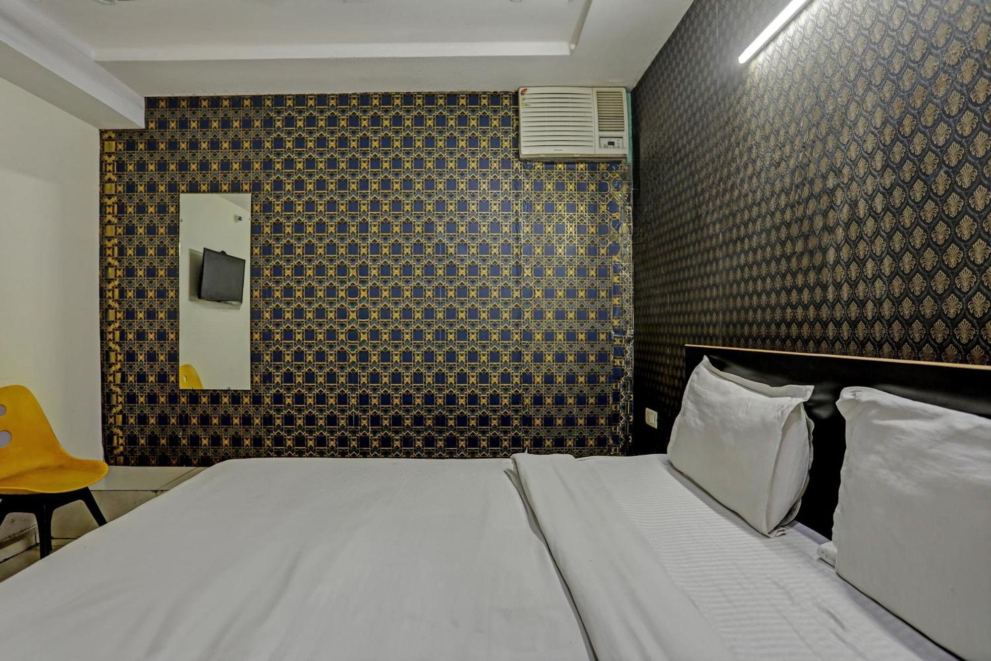 Hotel O Kanak Palace Yeni Delhi Dış mekan fotoğraf